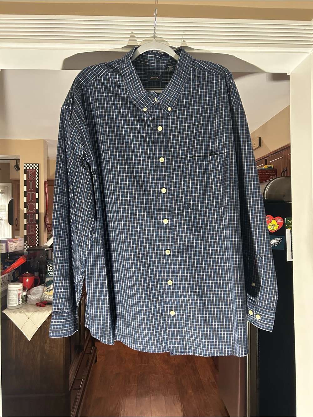 Arrow Men's Navy Blue Plaid Button-Down Shirt